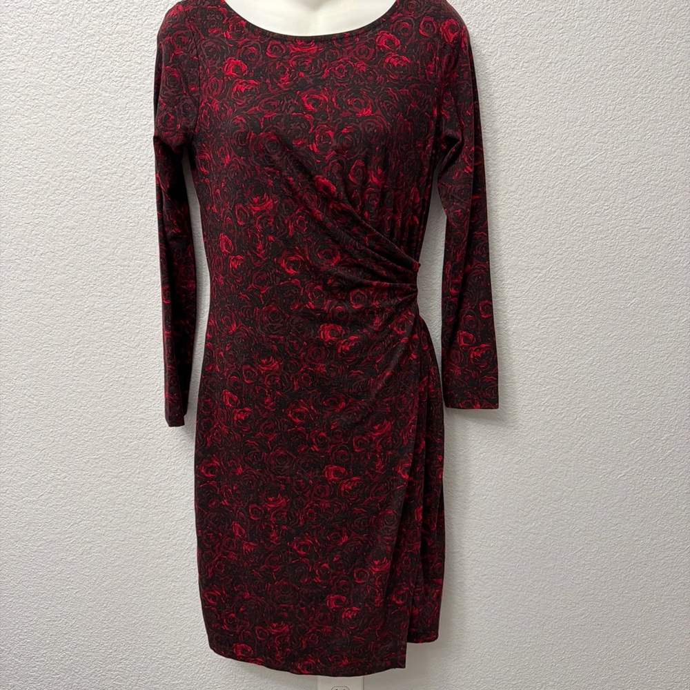 Talblots red/black stretch wrap floral Rose dress size medium long sleeve- Size